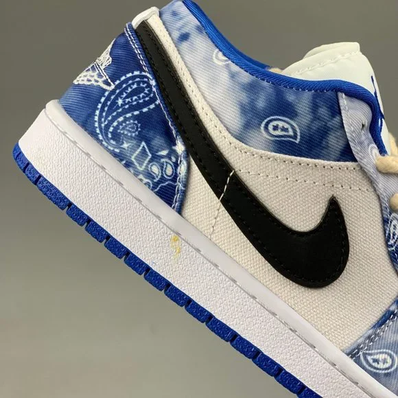 Air Jordan 1 blue and white porcelain black hook size: 10 - Picture 8 of 9